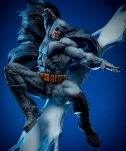 Batman: The Dark Knight Returns Premium Format™ Figure By Sideshow Collectibles