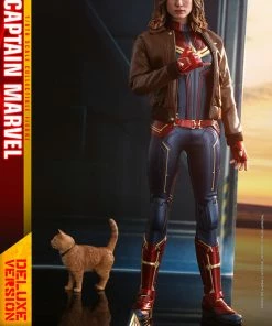Avengers Earth's Heroes Captain Marvel Deluxe Version Sixth Scale Figure By Hot Toys Captain Marvel - Movie Masterpiece Series