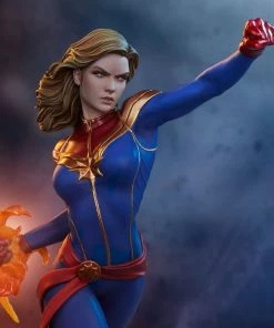 Captain Marvel Statue By Sideshow Collectibles Avengers Assemble Avengers Earth's Heroes