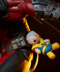 Deadpool Premium Format™ Figure By Sideshow Collectibles