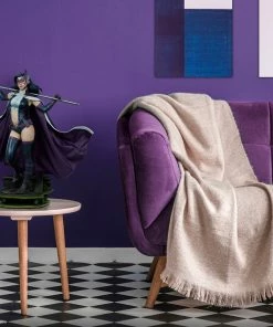Huntress Premium Format™ Figure By Sideshow Collectibles Premium Collection
