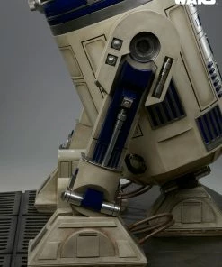 Star Wars R2-D2 Life-Size Figure By Sideshow Collectibles