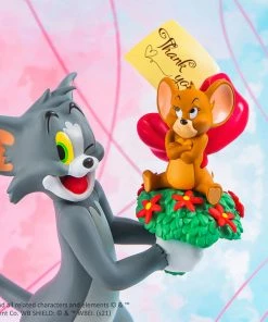 Tom And Jerry – Just For You Statue By Soap Studio