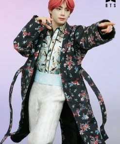 V Deluxe Statue By Sideshow Collectibles BTS Idol Collection